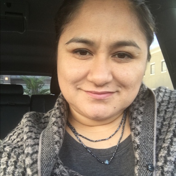 Meet your Posher, Tina - Picture 1 of 1